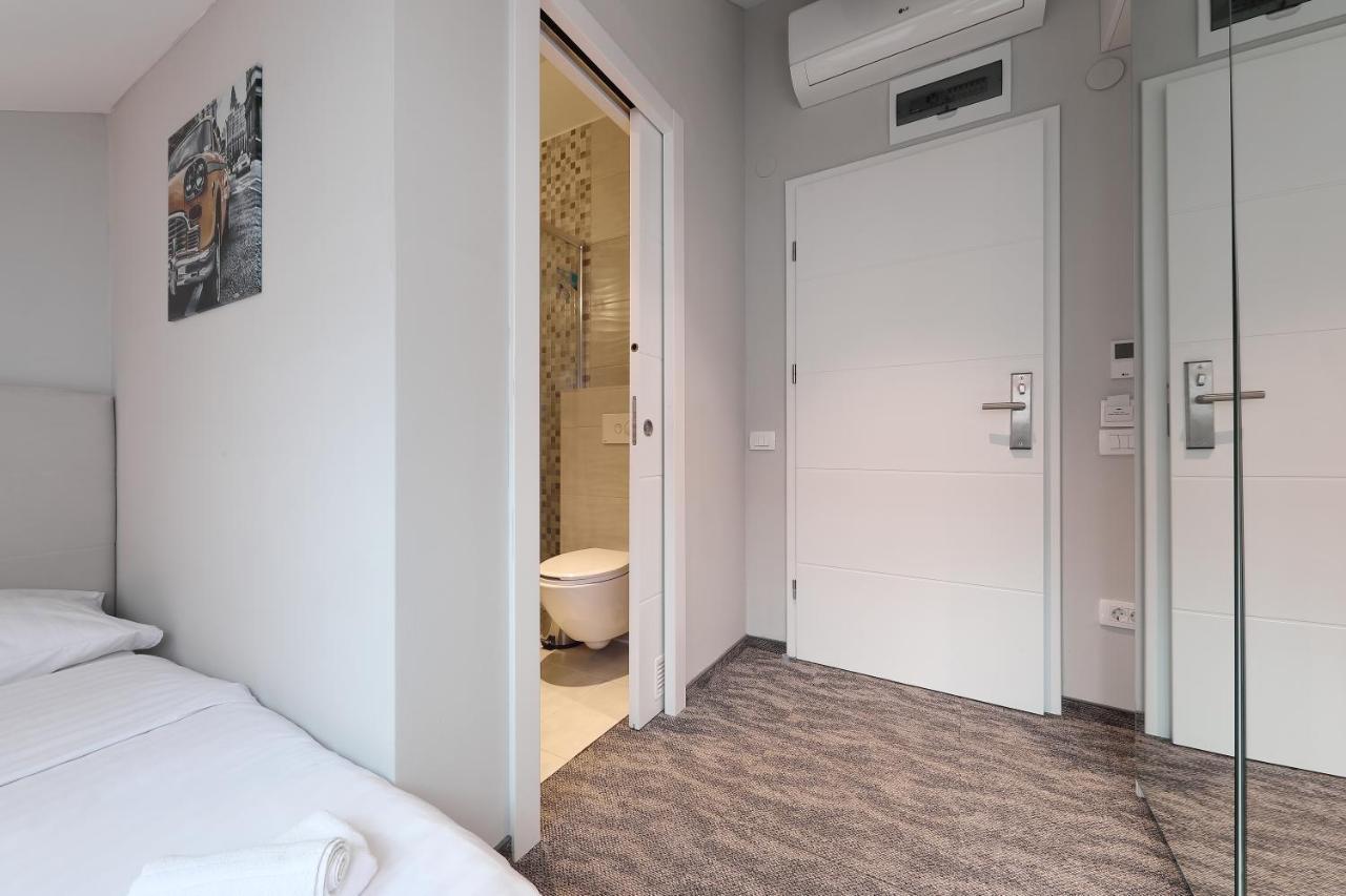 Downtown Boutique Hostel Zadar Ngoại thất bức ảnh