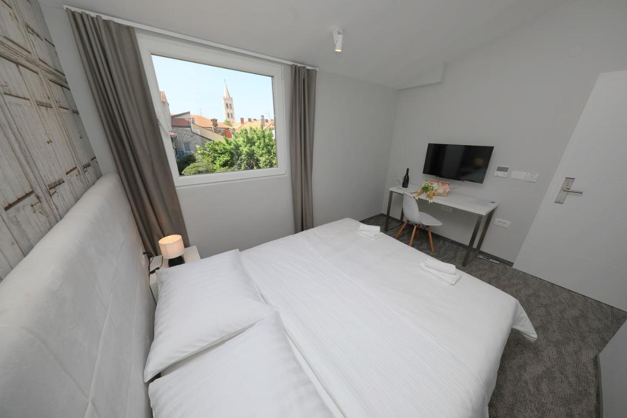Downtown Boutique Hostel Zadar Ngoại thất bức ảnh