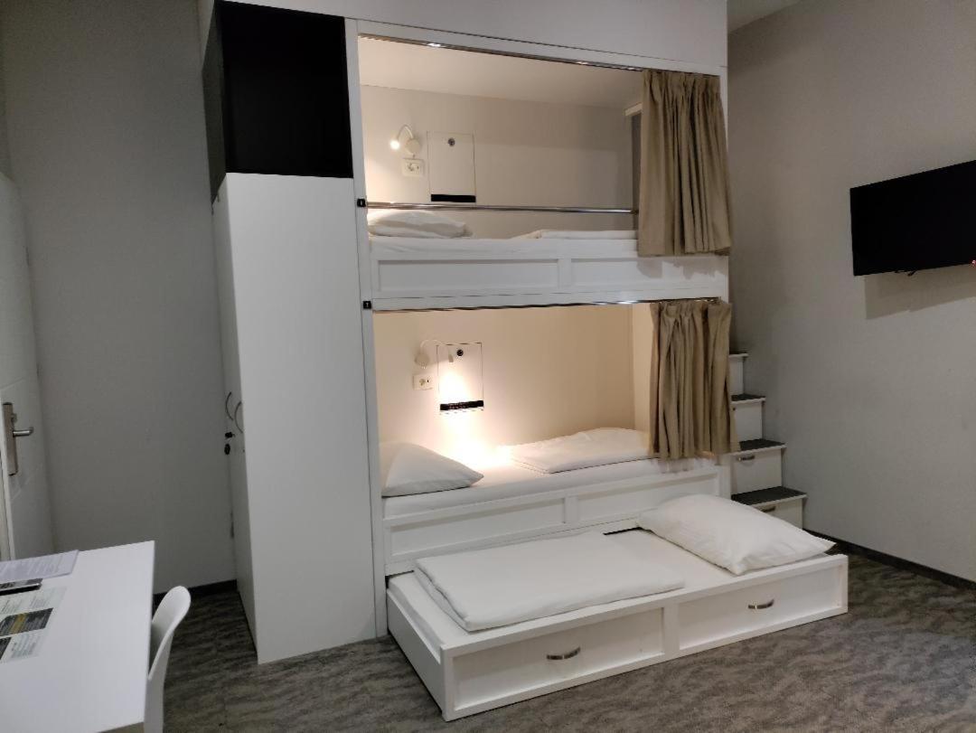 Downtown Boutique Hostel Zadar Ngoại thất bức ảnh