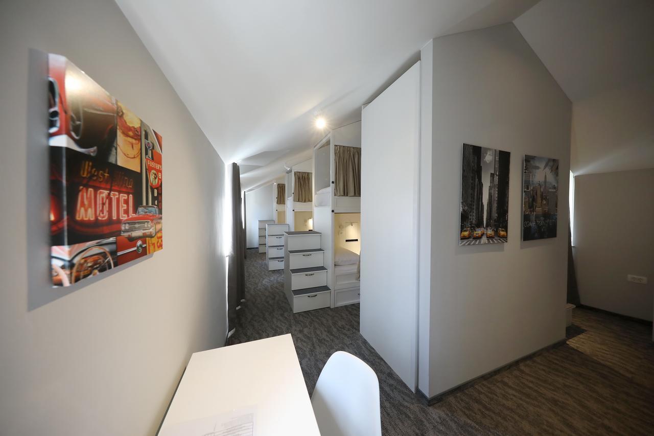 Downtown Boutique Hostel Zadar Ngoại thất bức ảnh