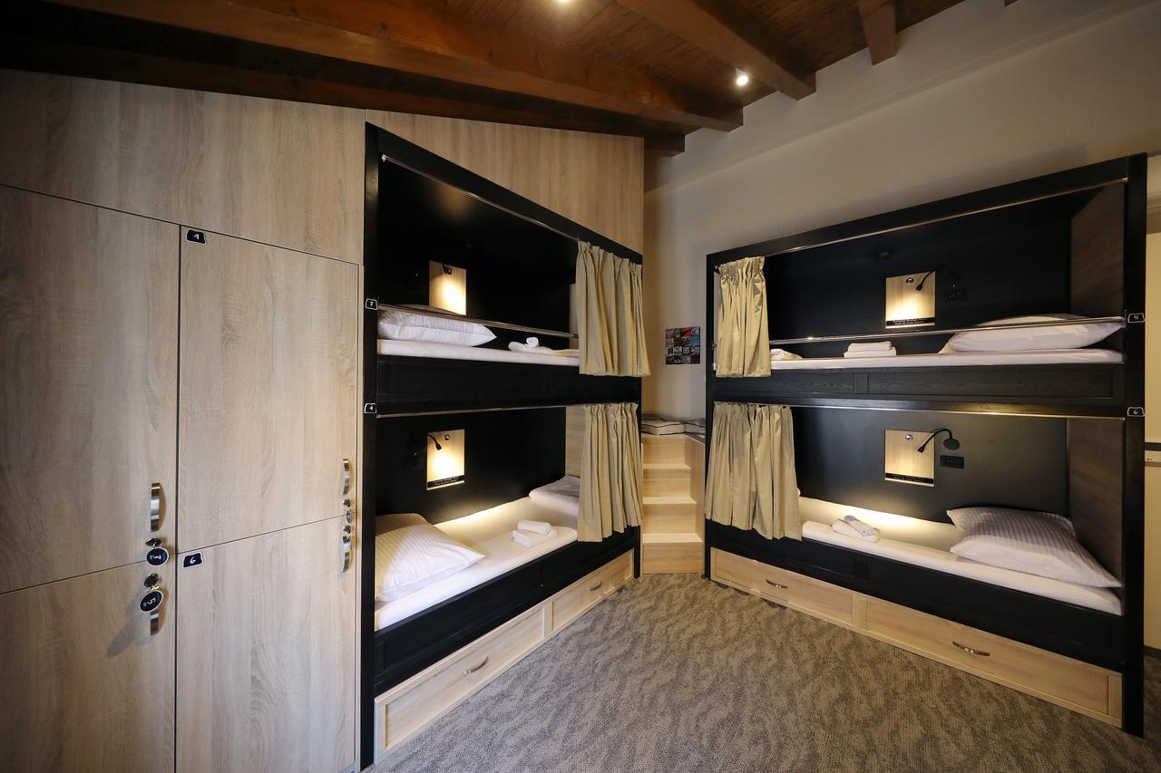 Downtown Boutique Hostel Zadar Ngoại thất bức ảnh