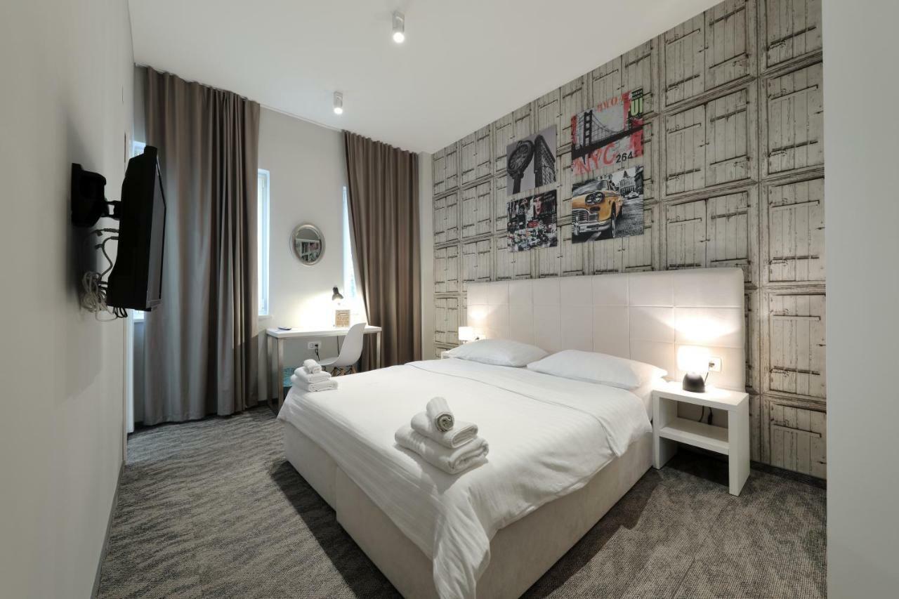 Downtown Boutique Hostel Zadar Ngoại thất bức ảnh